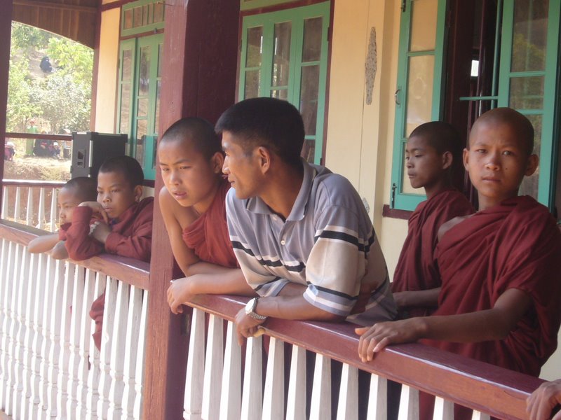 Travel - Myanmar - Kalaw Shan - Monks Enter The Monastery